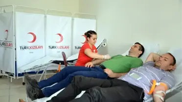 Adana BTÜ'de Kan Bağışı Kampanyası Düzenlendi