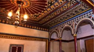 Ahşaba İşlenen Göz Nuru İlgi Çekiyor