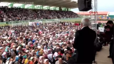 Nihat Hatipoğlu Ağrı'da Stat Doldurdu