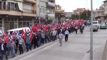 Tavşanlı'da Madenciler Soma İçin Yürüdü