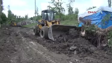 Hakkari'de 80 Yıllık Mahalle Yola Kavuştu
