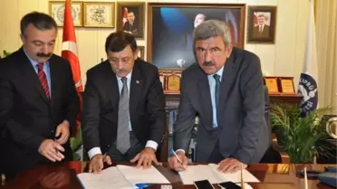 Vezirköprü Belediyesinde Sosyal Denge Sözleşmesi İmzalandı