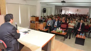Vali Düzgün, Sosyal Bilimler Lisesinde Öğrencilerle Buluştu