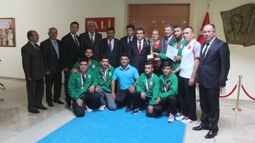 Kayseri Şeker Güreşçileri ve Yöneticiler Vali Düzgünü Ziyaret Etti