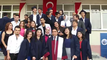 Akü Dazkırı Meslek Yüksekokulu'nda Mezuniyet Töreni
