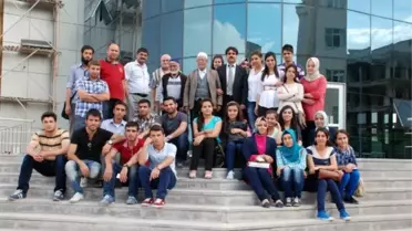 Öğrencilerden Huzurevi Ziyareti