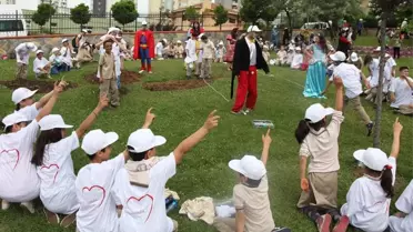 Ataşehir'de Engelsiz Yaşam Şenliği Yapıldı