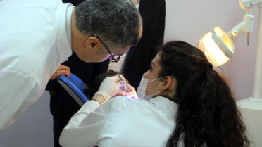 Prof. Dr. Ertaş: İmplant Yaptırırken Dikkat Edin