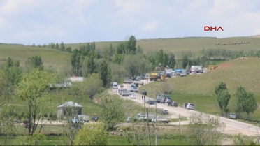 Karlıova Yolunu Kesti