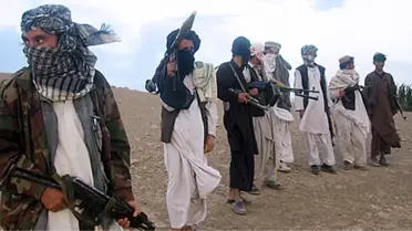 Pakistan'da Taliban Savaşa Hazırlanıyor