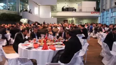AB Bakanı Mevlüt Çavuşoğlu, Münih'te Merkel'e Teşekkür Etti