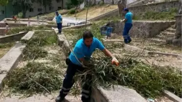 Konak'ta Üç Koldan Temizlik