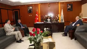 Celal Doğan'dan Fatma Şahin'e Övgü