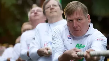 İngiltere'de Milletvekilleri ile Lordlar Arasında Halat Çekme Yarışması