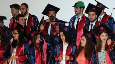 Cü Mühendislik Fakültesi'nde Mezuniyet Töreni