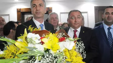 Yalova Belediyesinde Devir Teslim Töreni