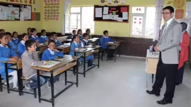 Özalp Kaymakamı Okul ve Lojman İnşaatlarını Denetledi