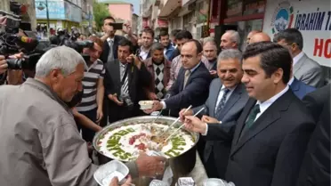İbrahim Tennuri Hazretleri'ni Anma Etkinliği'ne Yoğun İlgi
