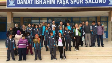 Nevşehir'de Engelliler Antrenörler Eşliğinde Spor Yapıyor