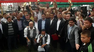 Geleneksel Dirmil Yağlı Pehlivan Güreşleri
