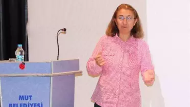 Mut'ta 'Kayısı Hastalıkları' Konferansı
