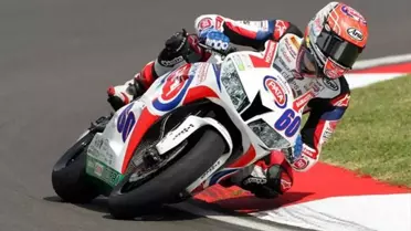 Supersport'ta Malezya'da Düzenlenen Altıncı Yarışını, Pata Honda Takımından Van Der Mark Kazandı