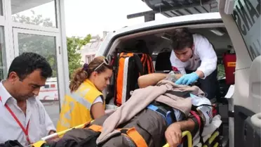 Fethiye'de Paraşüt Pilotu Kayalıklarda Asılı Kaldı
