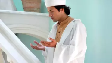 Diyanet, Rockçı İmam Hakkında Kararını Açıkladı