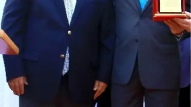 Onur Ödülü Simi Belediye Başkanına