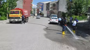 Bulanık'ta Caddeler Yıkandı