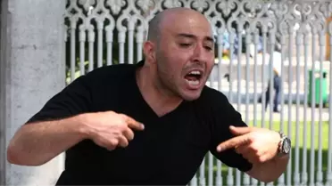 Dolmabahçe Sarayı Önünde Kendisini Yakmak İstedi