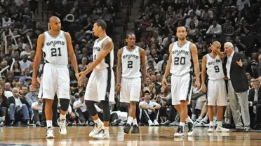 San Antonio, Nba Finallerinde Heat'i Süpürdü