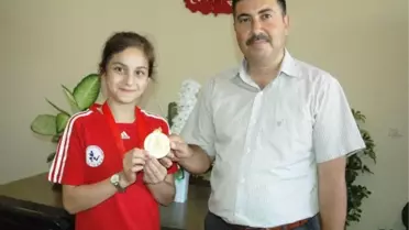 Dünya Şampiyonu Taşpınar, Sevinçle Karşılandı