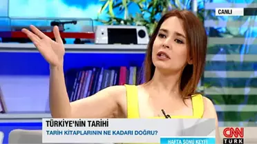 Pelin Batu'dan Ahmet Davutoğlu'na Eleştiri