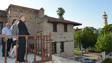 Vali Büyük Tarihi Yapılarda İncelemelerde Bulundu