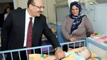 Vali Canbolat'tan Sağlık Kuruluşlarına Ziyaret