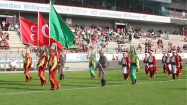 Belçika Başbakanı Elio Di Rupo'dan İznik Mehteranı'na Teşekkür
