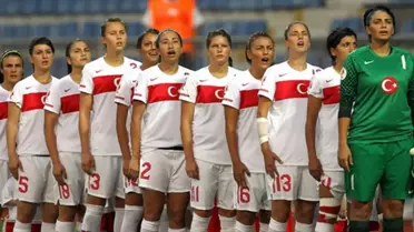 Kadın Milliler Karadağı 3-2 ile Geçti