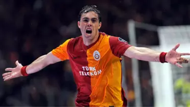 Elmander, Bröndby ile 2 Yıllık Sözleşme İmzaladı