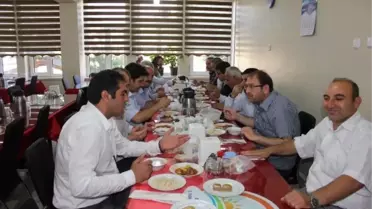 Karadağ ve Atıcı'ya Veda Yemeği