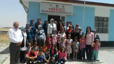 Valinin Eşi Adile Ataklı'dan İlçelere Ziyaret