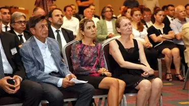 Antalya'da İş Adamı Hüseyin Çalık İçin Anma Gecesi