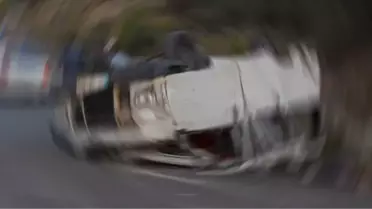 Rus Turistleri Taşıyan Minibüs Kaza Yaptı