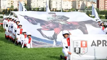 88. Gazi Koşusu'nu 'Blaze To Win' Jokey Halis Karataş ile Kazandı