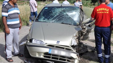 Kırıkkale'de İki Otomobil Çarpıştı: 5 Yaralı