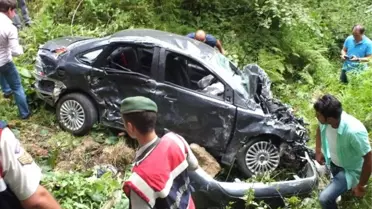 Giresun'da Otomobil Uçuruma Devrildi: 2 Ölü, 3 Yaralı