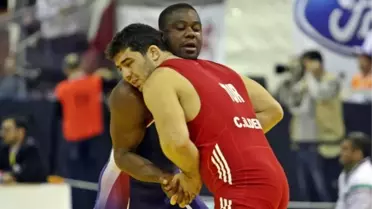 Milli Güreşçilerden 5 Madalya