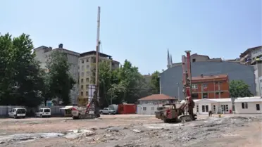 7 Katlı Otoparkta Temel Çalışması Başladı