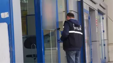 İftar Açan Marketçileri Kelepçeleyip Soygun Yaptılar