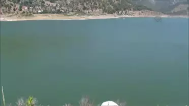 Tarlalarına su verilmeyen çiftçiler eylem yaptı -